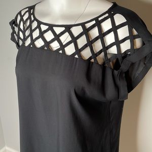 Express Shift with Criss Cross Detail